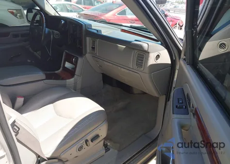 2005 Cadillac Escalade Standard z USA, uszkodzony, nr VIN 1GYEC63N65R249827